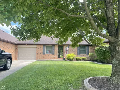 541 Eagle Crest Dr, Brownsburg, IN 46112