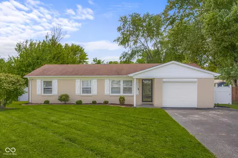 155 Hauser Dr, Hope, IN 47246