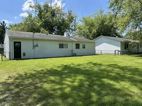 Exterior - 3965 Alsace Pl, Indianapolis, IN 46226 photo 2 of 3