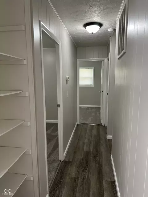 Entry Way - 3965 Alsace Pl, Indianapolis, IN 46226 photo 1 of 1