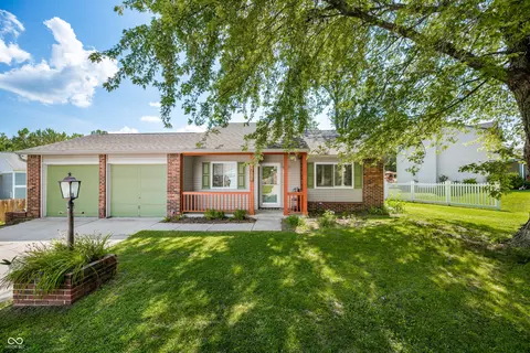 1511 Timber Village Dr, Greenwood, IN 46142