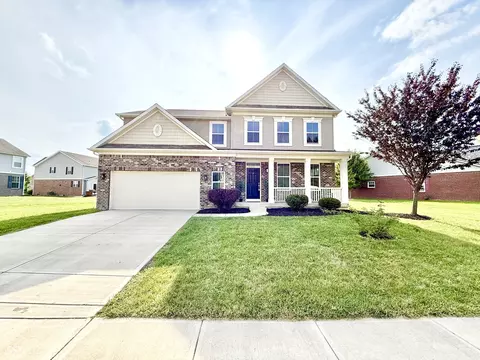 9846 N Port Dr, Mccordsville, IN 46055
