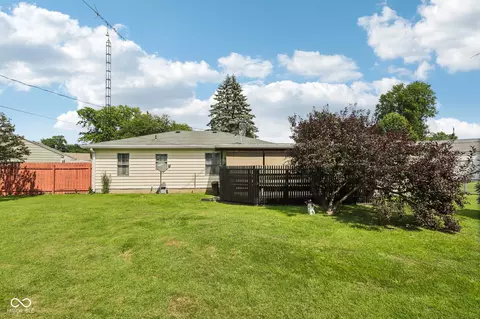 Exterior - 2101 E Grace Ct, Muncie, IN 47302 photo 10 of 13