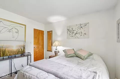 Bedroom - 2101 E Grace Ct, Muncie, IN 47302 photo 2 of 4
