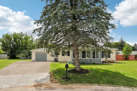 2101 E Grace Ct, Muncie, IN 47302