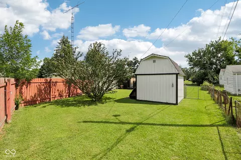 Exterior - 2101 E Grace Ct, Muncie, IN 47302 photo 13 of 13