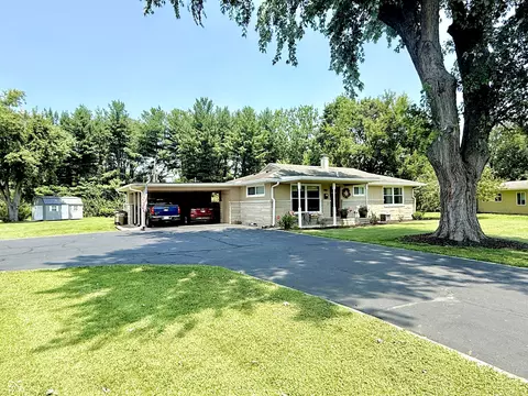 1410 Mccullough Ln, Columbus, IN 47203