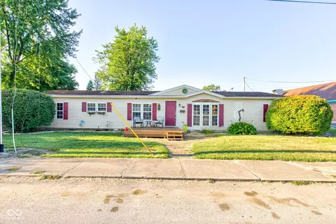 111 E South St, Tipton, IN 46072