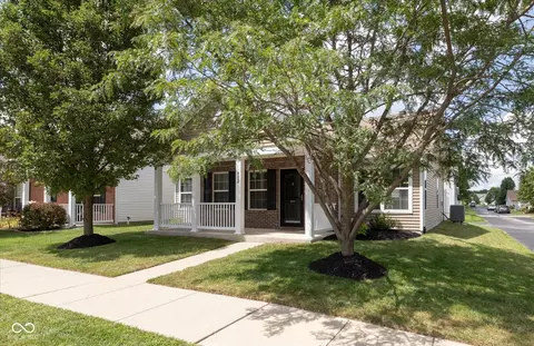 902 Helston Ave, Westfield, IN 46074