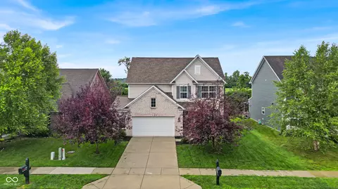 5727 Sly Fox Ln, Indianapolis, IN 46237