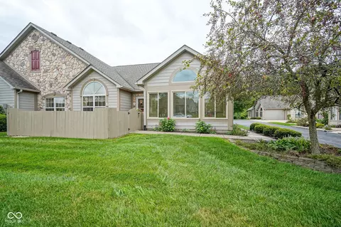 1119 Deerbrook Trl, Greenwood, IN 46142
