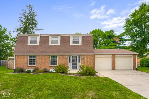 3510 Lantern Ln, Columbus, IN 47203