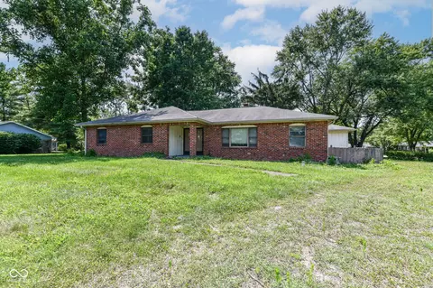 210 John St, Carmel, IN 46032