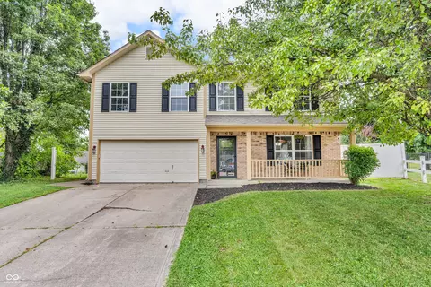 8089 N Harvest Ct, Columbus, IN 47201