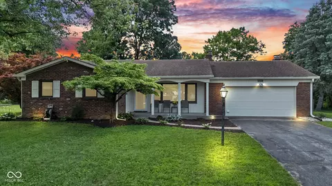 718 Chapel Hill E Dr, Indianapolis, IN 46214