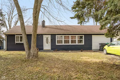 620 Carol Dr, Greenwood, IN 46143