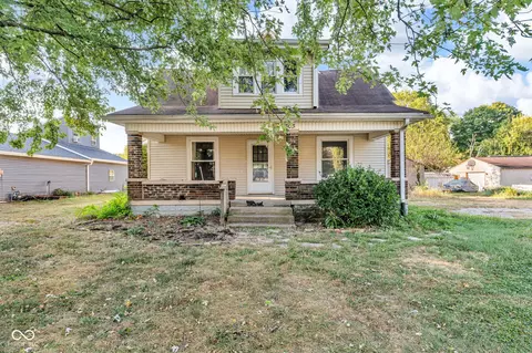 303 E Pearl St, Trafalgar, IN 46181
