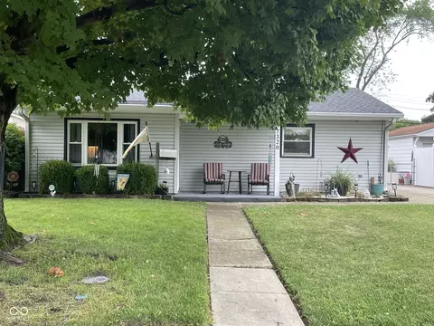 7320 Twin Beech Dr, Indianapolis, IN 46226