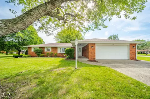3116 Hickory Ln, New Castle, IN 47362