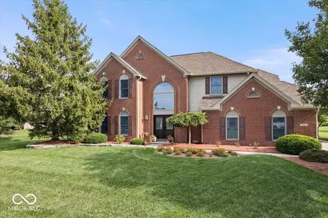 2526 Sutton Place Dr S, Carmel, IN 46032