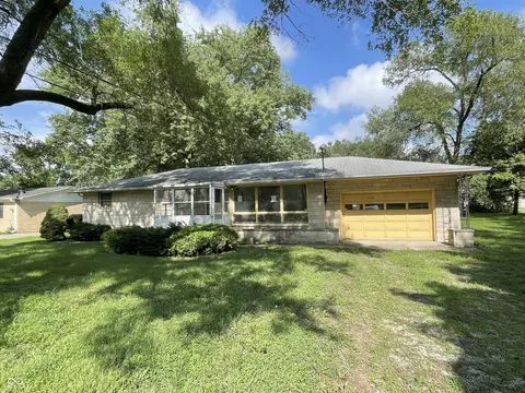 3100 S Phillip Dr, Muncie, IN 47302