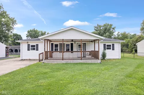 207 Center Dr, Mooresville, IN 46158