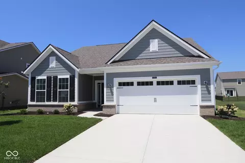 4096 Dutton Dr, Bargersville, IN 46106