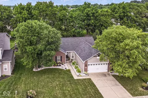 4618 Whitney Rd, Noblesville, IN 46062