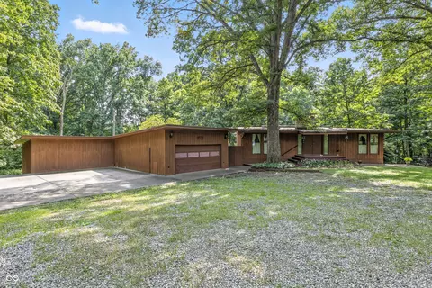 Exterior - 16632 Oak Rd, Westfield, IN 46074 photo 6 of 20
