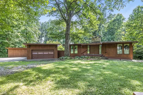 Exterior - 16632 Oak Rd, Westfield, IN 46074 photo 4 of 20