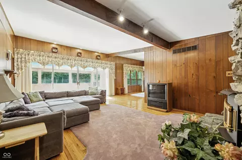 Living - 16632 Oak Rd, Westfield, IN 46074 photo 1 of 3