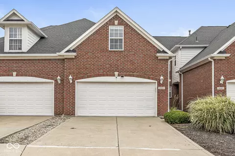 16323 Meadowlands Ln, Westfield, IN 46074