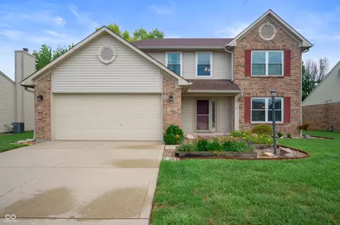 11008 Springtree Pl, Indianapolis, IN 46239