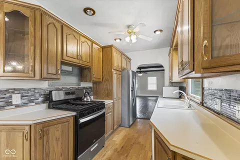 2360 W Us Highway 36 Dr, Pendleton, IN 46064 photo 14