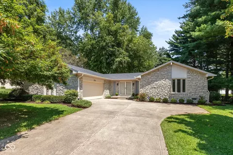 531 San Carlos Dr, Greenwood, IN 46142