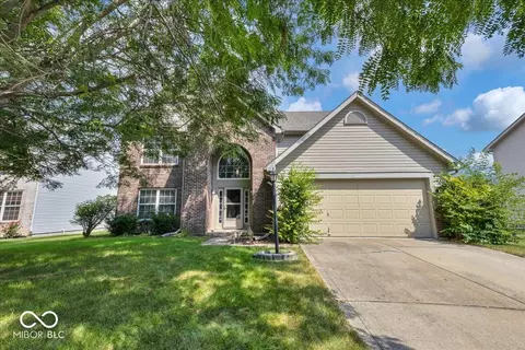 11791 Moate Dr, Fishers, IN 46037