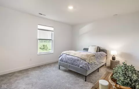 Bedroom - 8863 Lester Pl, Pendleton, IN 46064 photo 9 of 10