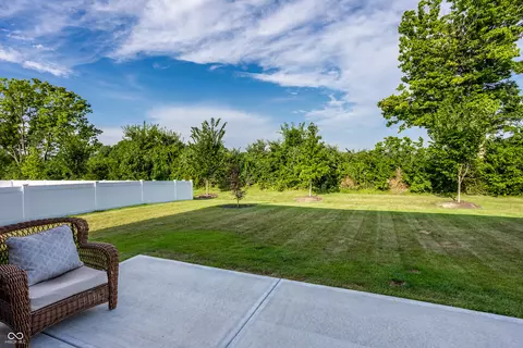 Exterior - 8863 Lester Pl, Pendleton, IN 46064 photo 6 of 10