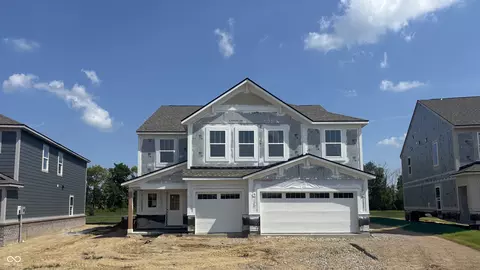 3611 Pinnacle Dr, Bargersville, IN 46106
