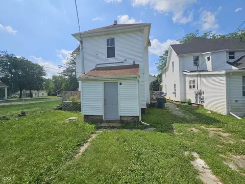 1328 E Main St, Muncie, IN 47305 photo 2