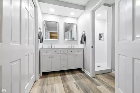 Bath - 728 E Main St, Carmel, IN 46032 photo 6 of 6