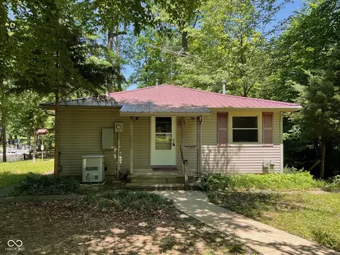 9416 E Rocky Fork North Dr, Brazil, IN 47834