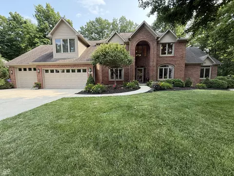 6207 White Alder Ct, Avon, IN 46123
