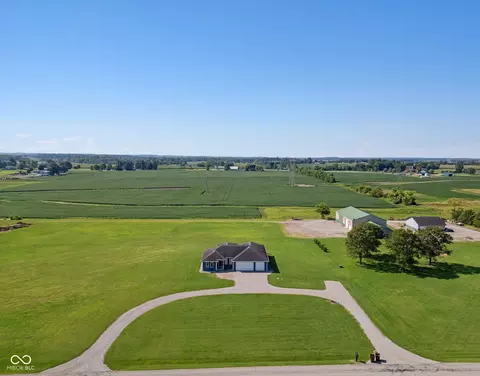 View/Area - 6525 E 150 S, Columbus, IN 47201 photo 3 of 4