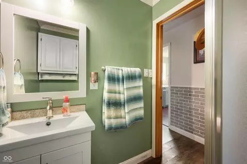 Bath - 3008 W Market St, Pendleton, IN 46064 photo 2 of 2
