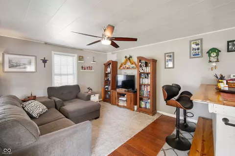 Living - 3008 W Market St, Pendleton, IN 46064 photo 1 of 1