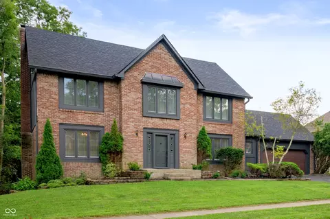 7474 Oakland Hills Dr, Indianapolis, IN 46236