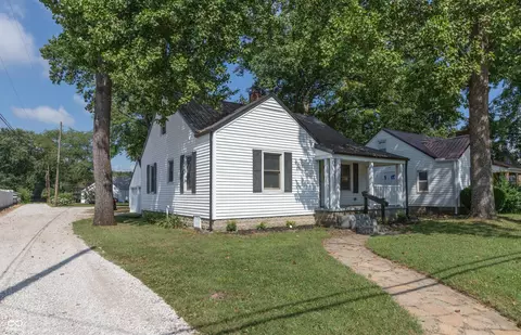 713 N Elm St, Seymour, IN 47274