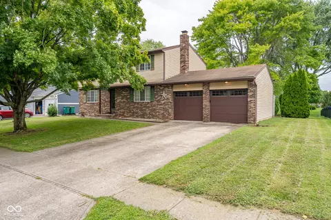 504 Brentwood Dr E, Plainfield, IN 46168