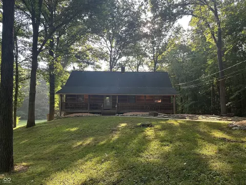 11133 N Paddock Rd S, Mooresville, IN 46158